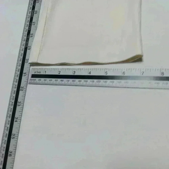 Lauren Ralph Lauren Off white, straight  leg pants. Ladies size 6P - Picture 3 of 6